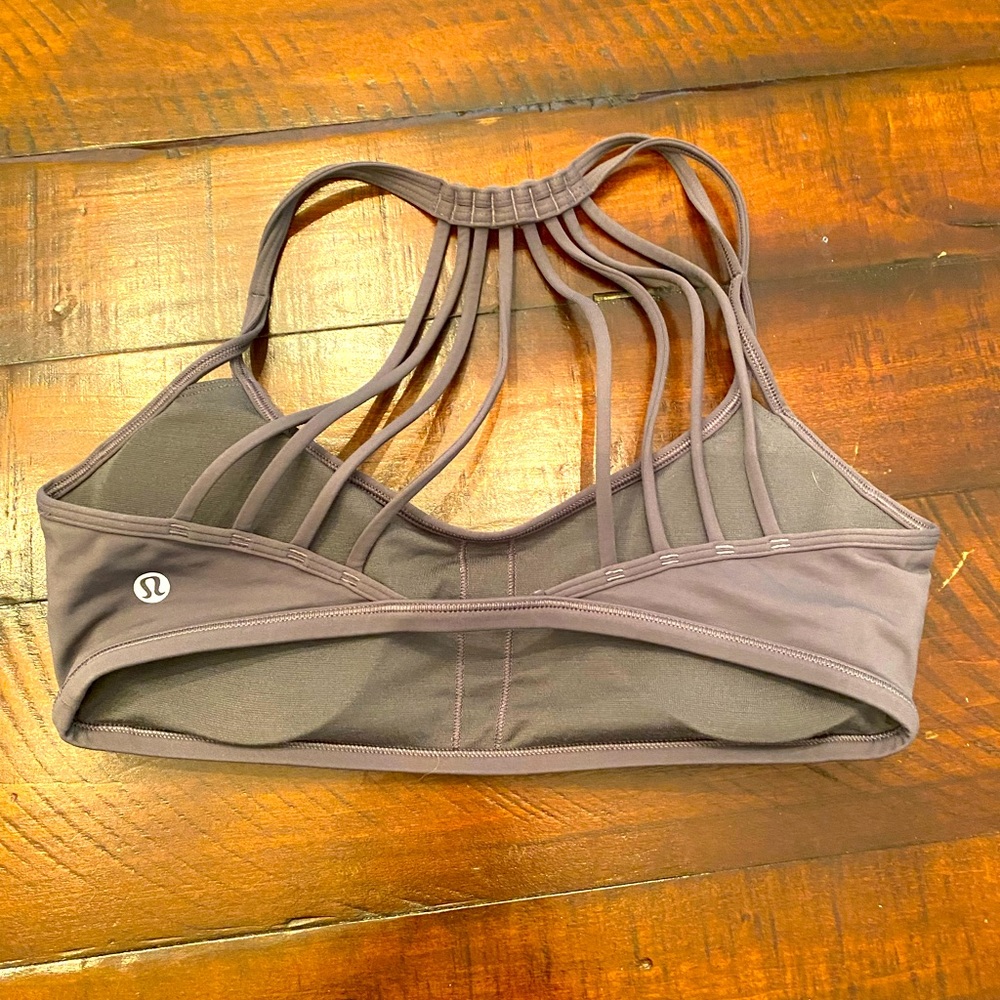 Lululemon grey sports bra
